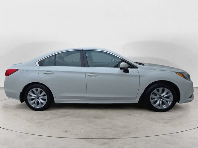 Used 2015 Subaru Legacy 2.5i Premium w/ Popular Package #2 AWD/4WD image 4