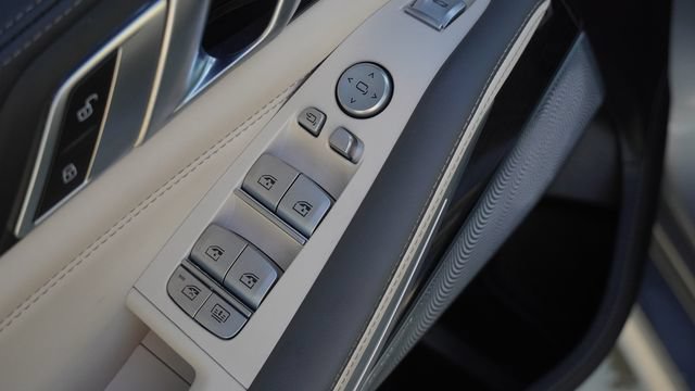 Used 2024 BMW X7 xDrive40i w/ Executive Package AWD/4WD image 23