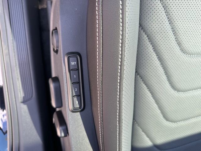 New 2025 Volkswagen Jetta SEL image 13