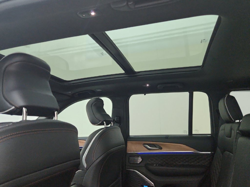 New 2027 Jeep Grand Cherokee Summit AWD/4WD image 31