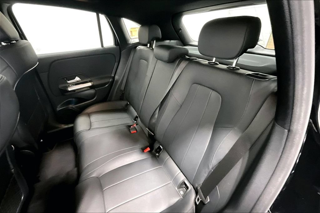 Used 2025 Mercedes-Benz GLA 250 image 27