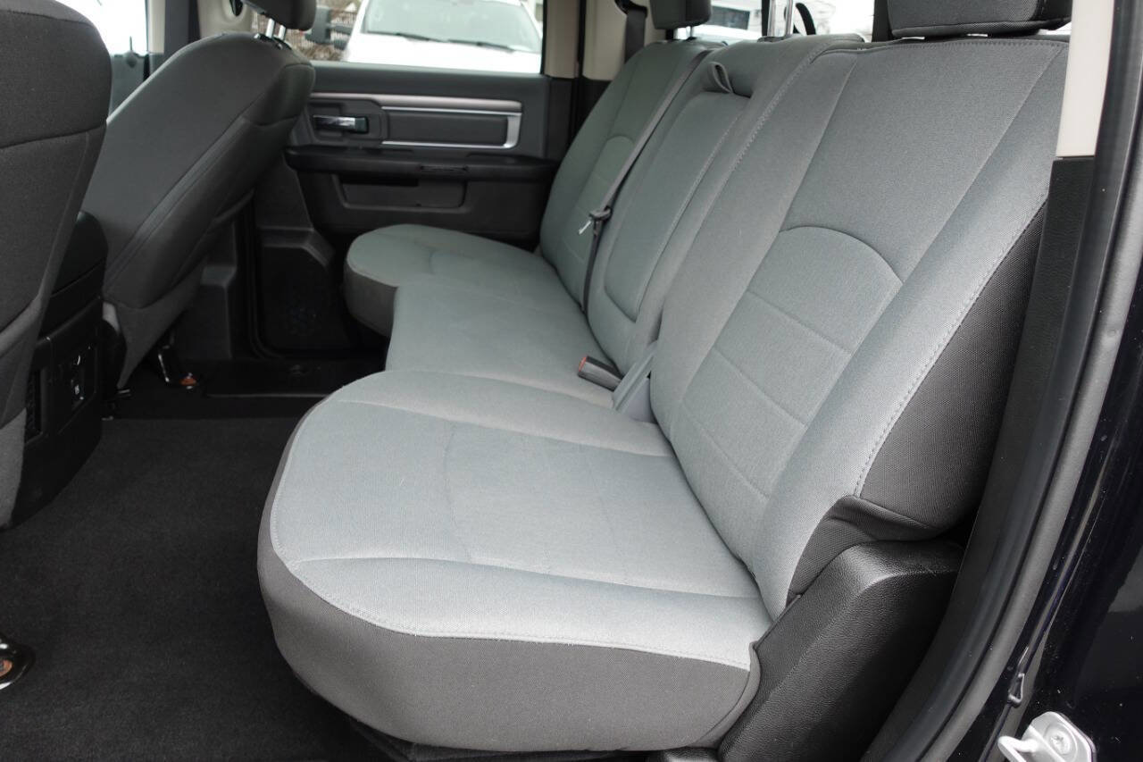 Used 2023 RAM 1500 Classic SLT w/ Electronics Convenience Group image 23