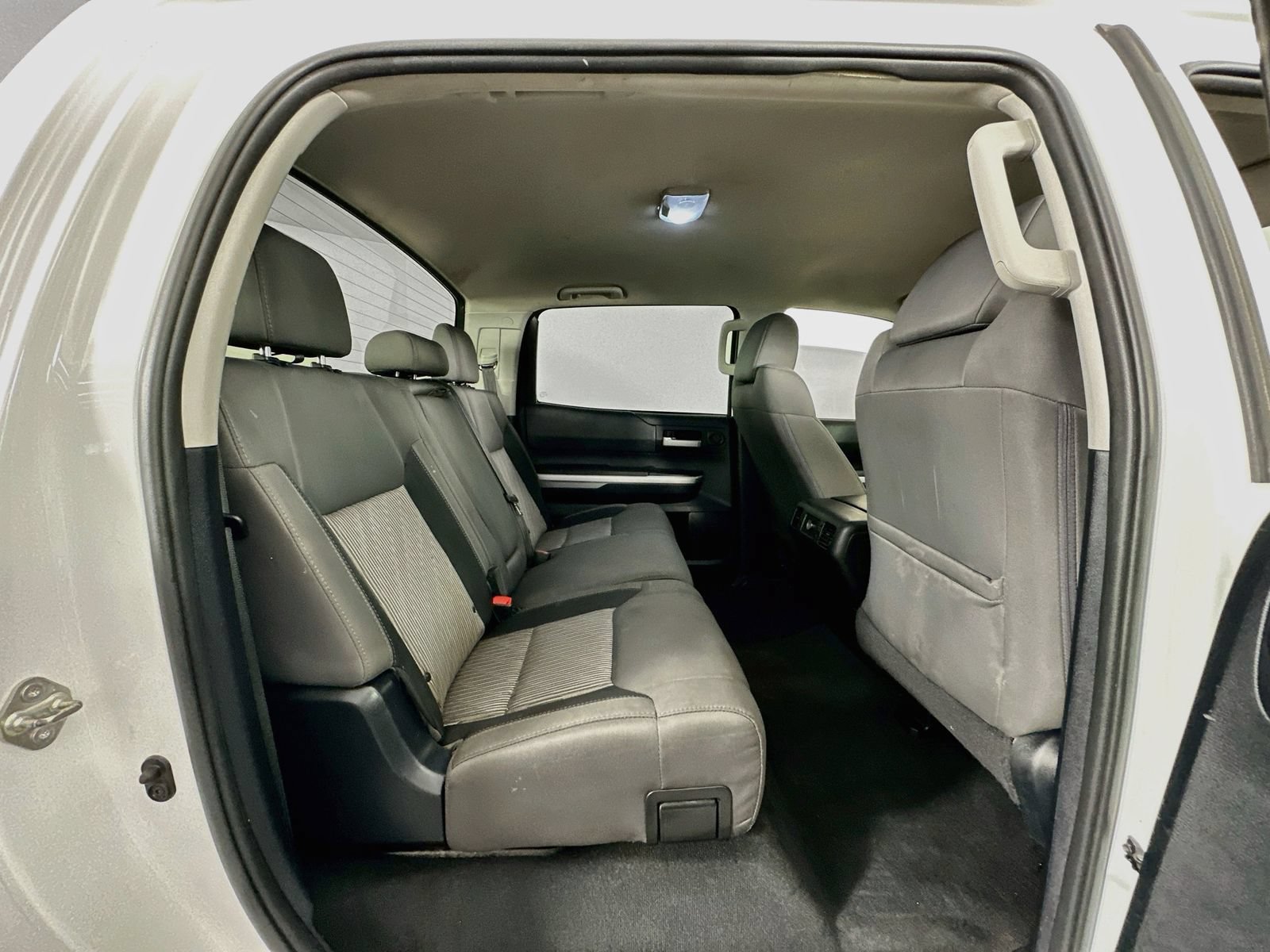 Used 2015 Toyota Tundra SR5 w/ TRD Off Road Package AWD/4WD image 26