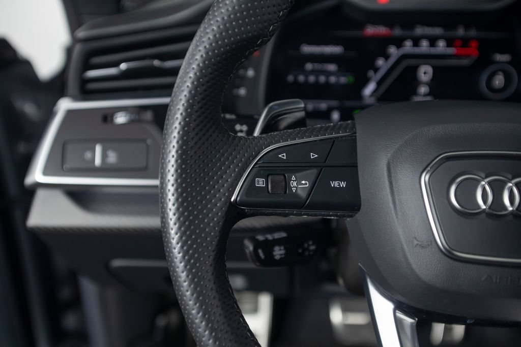 Used 2022 Audi RS Q8 AWD/4WD image 46