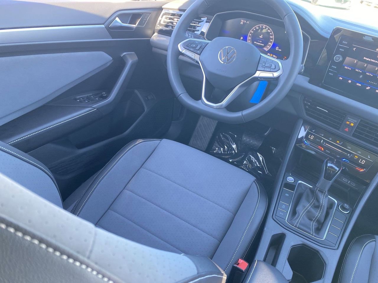 New 2026 Volkswagen Jetta SE image 10