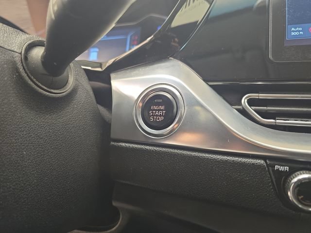 Used 2020 Kia Niro EX Premium FWD image 28