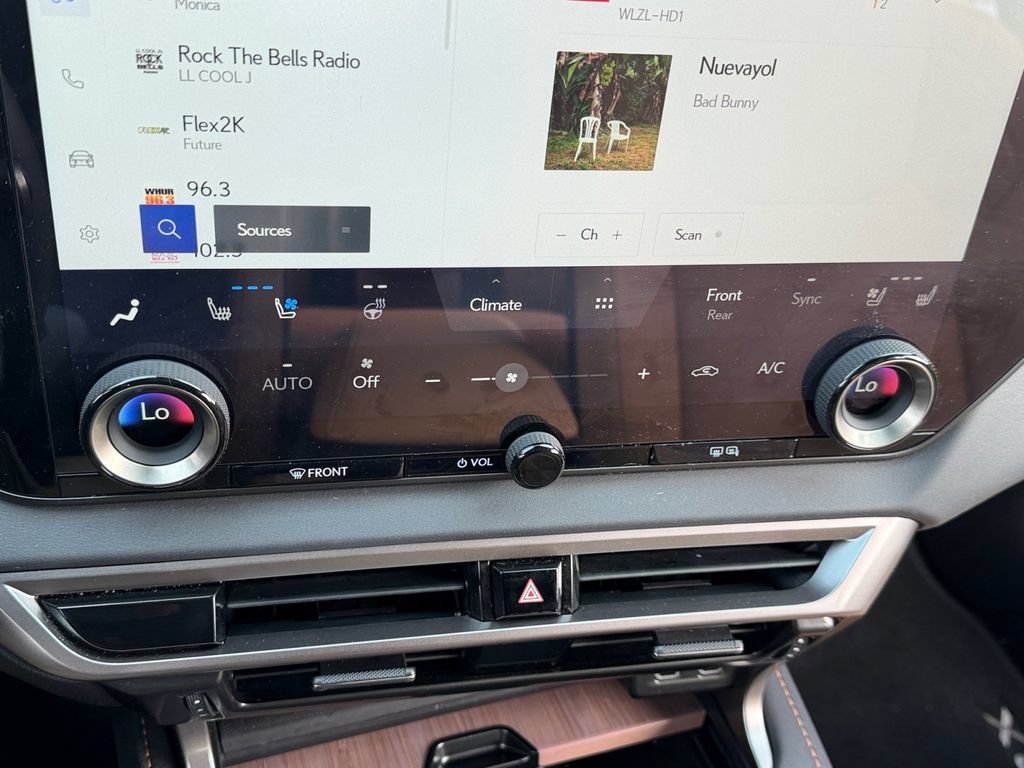 Certified 2025 Lexus RX 350h AWD/4WD image 22
