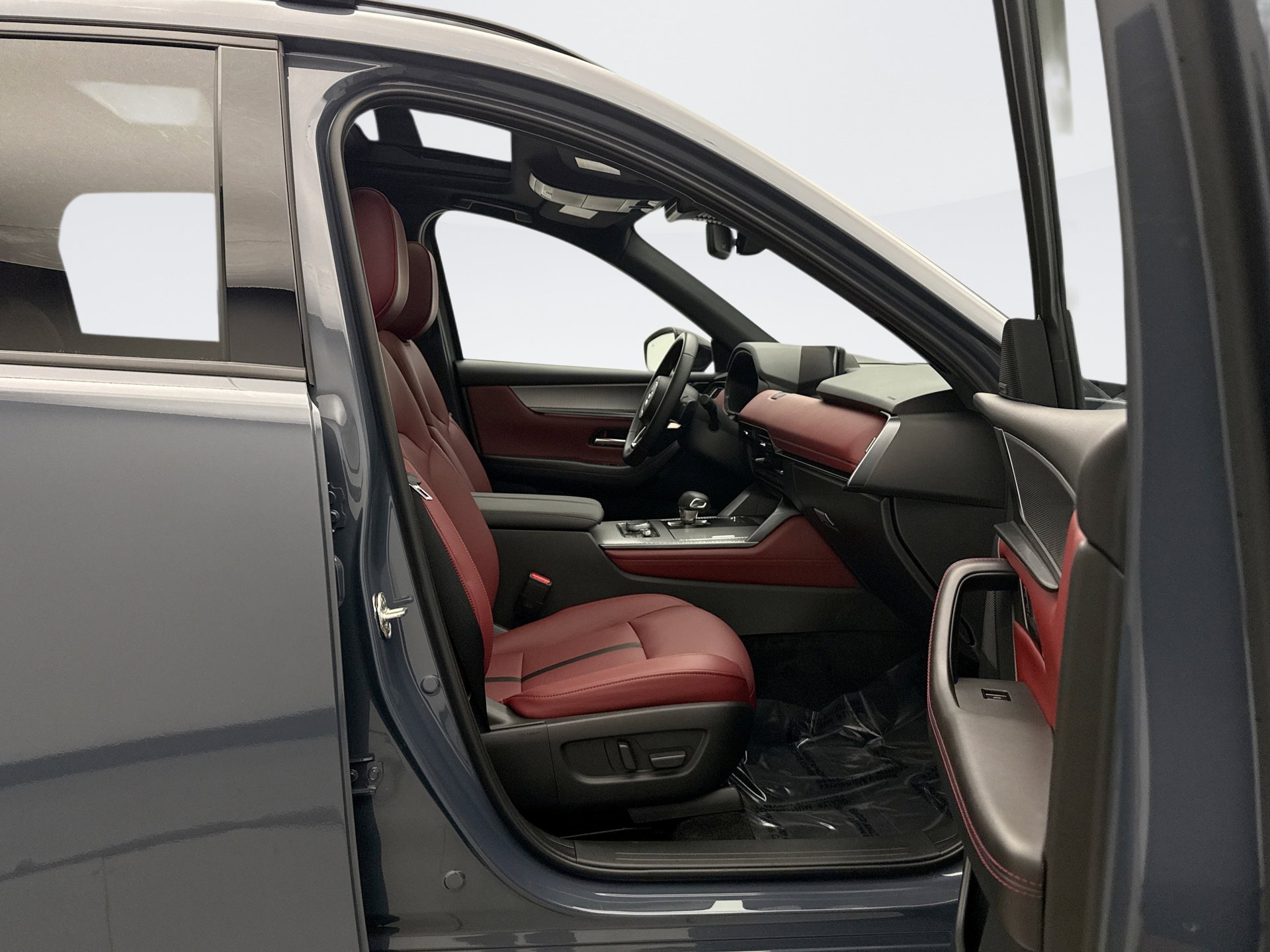 Used 2025 MAZDA CX-70 3.3 Turbo S w/ Premium Package image 19