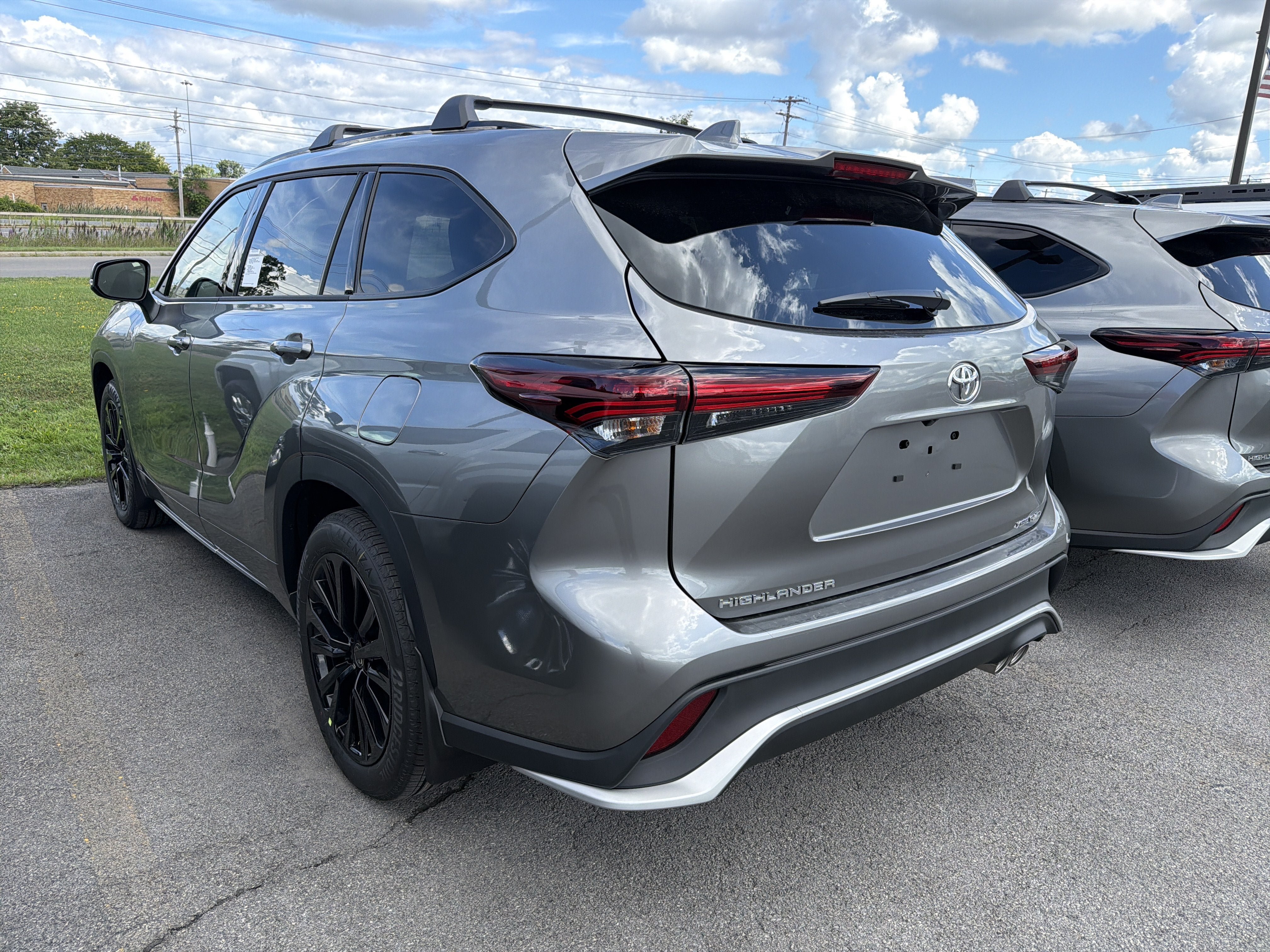 New 2026 Toyota Highlander XSE AWD/4WD image 5