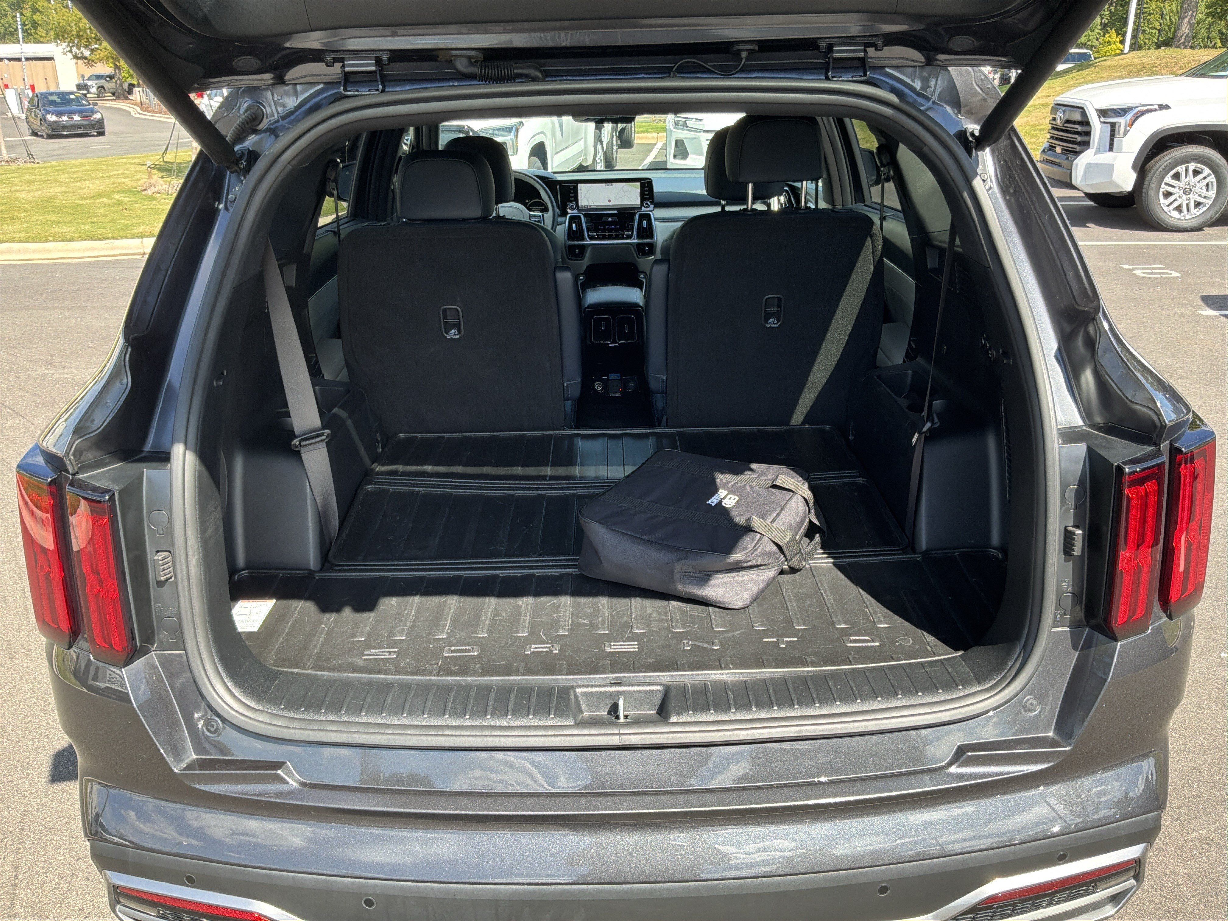 Used 2023 Kia Sorento SX Prestige AWD/4WD image 34