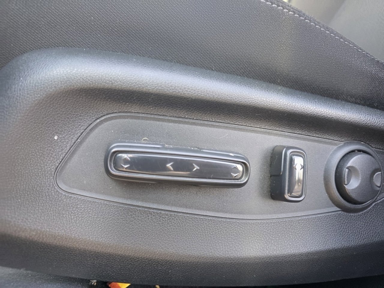 Used 2023 Honda CR-V EX image 23