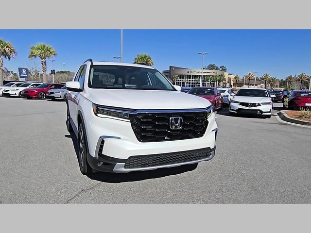 Used 2025 Honda Pilot Touring image 33