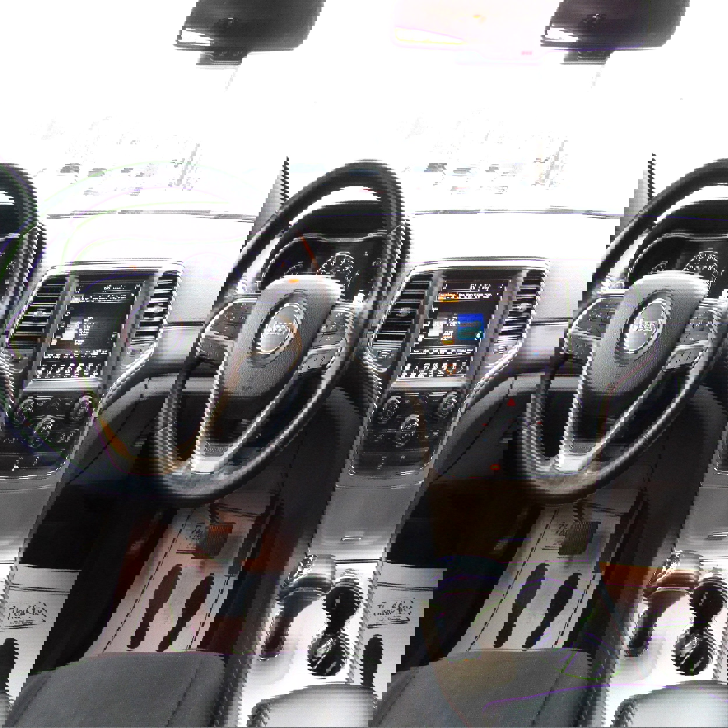 Used 2014 Jeep Grand Cherokee Laredo w/ Security & Convenience Group image 12