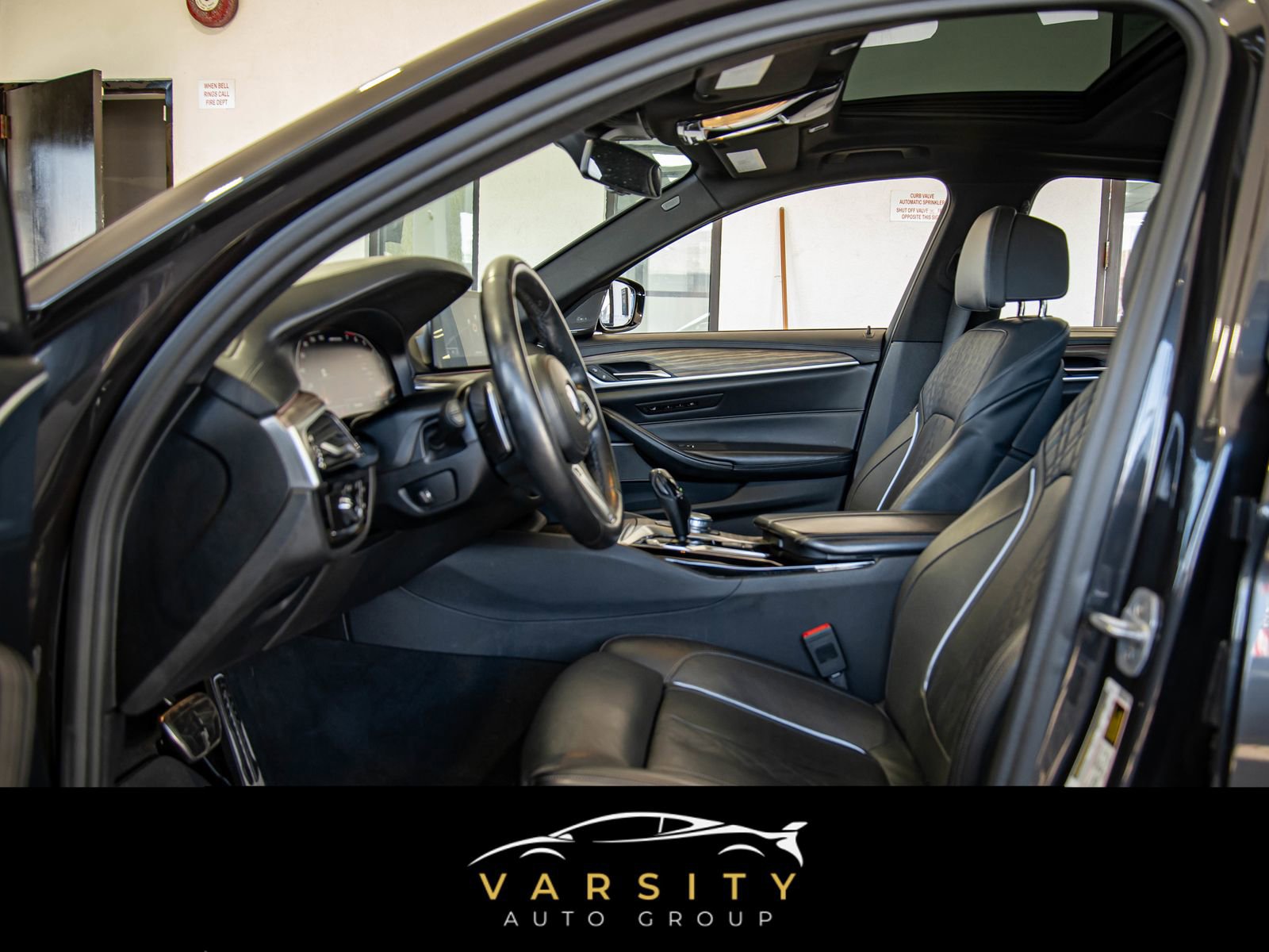 Used 2020 BMW M550i xDrive w/ Executive Package image 23