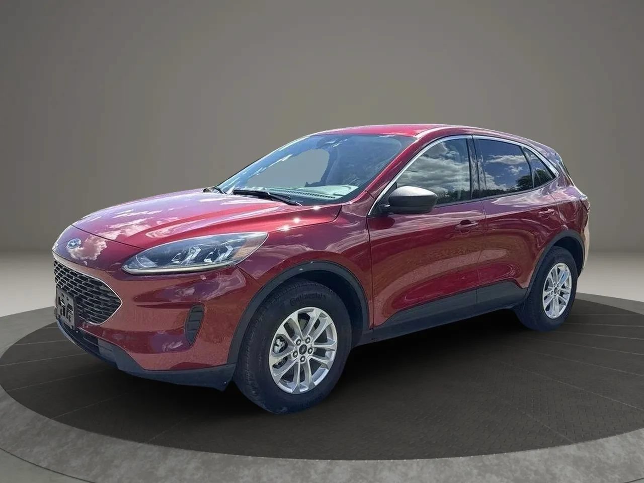 Used 2022 Ford Escape SE w/ Convenience Package AWD/4WD image 2