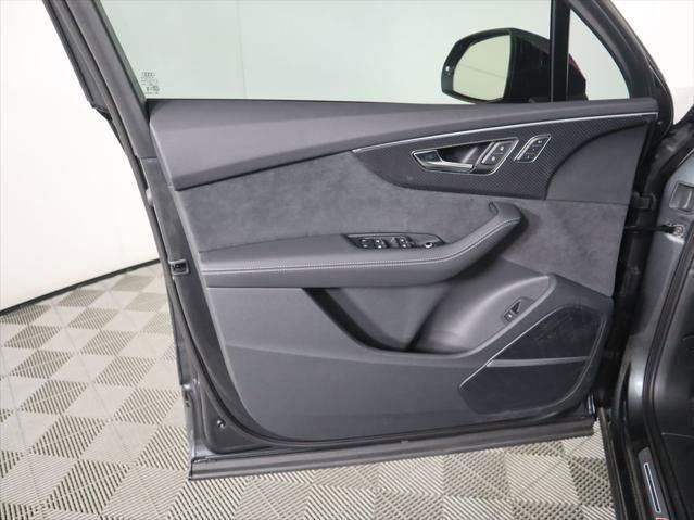 New 2025 Audi SQ7 Premium Plus image 23
