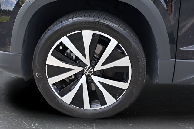 Certified 2022 Volkswagen Taos SE FWD image 10