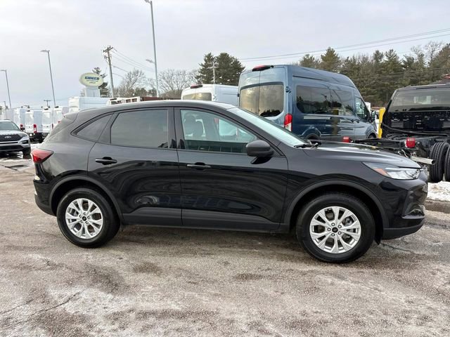Used 2025 Ford Escape Active w/ Cold Weather Package image 2
