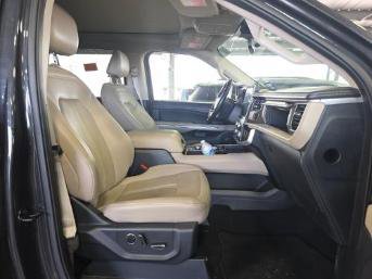 Used 2024 Ford Expedition Max Limited image 24