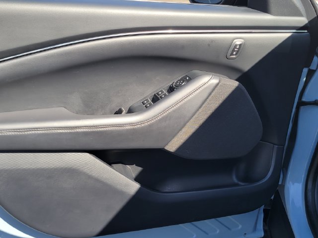 Certified 2025 Ford Mustang Mach-E Select RWD image 18