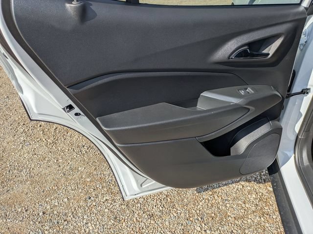 New 2026 Chevrolet Trax RS w/ Sunroof Package FWD image 23