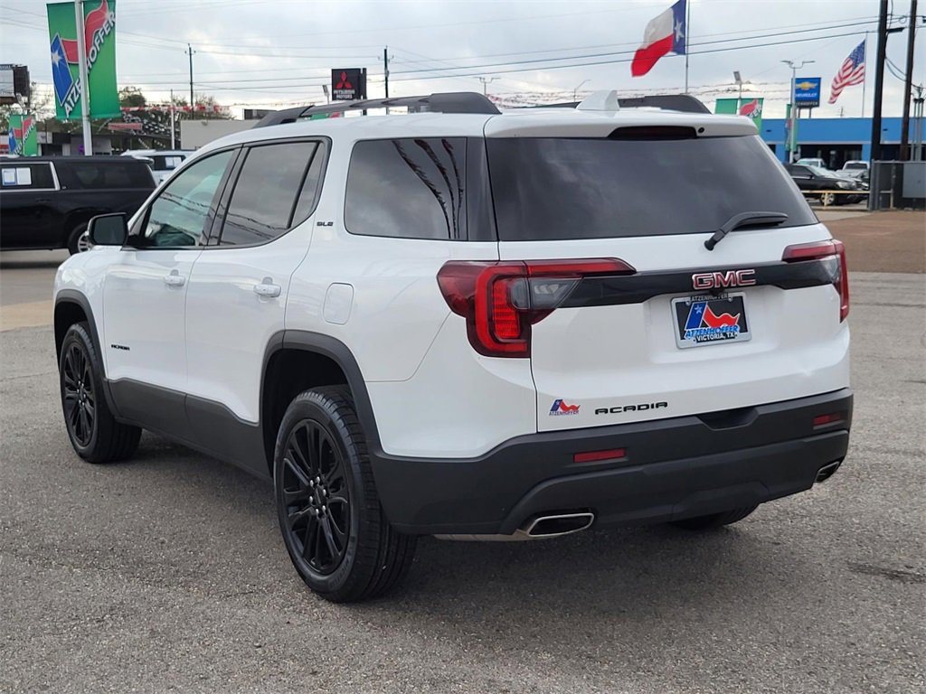 Used 2023 GMC Acadia SLE w/ Driver Convenience Package image 5