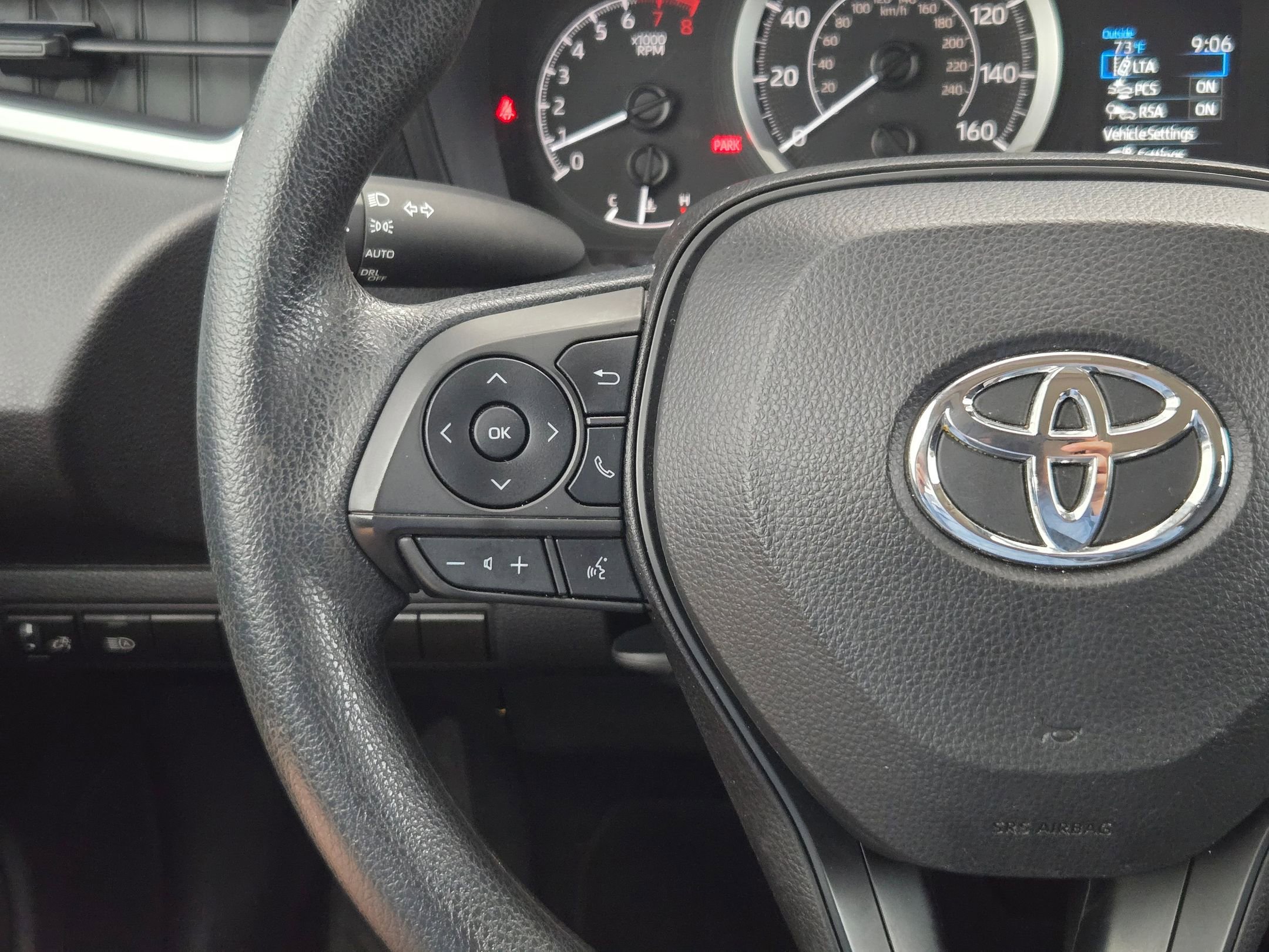 Used 2022 Toyota Corolla LE image 22