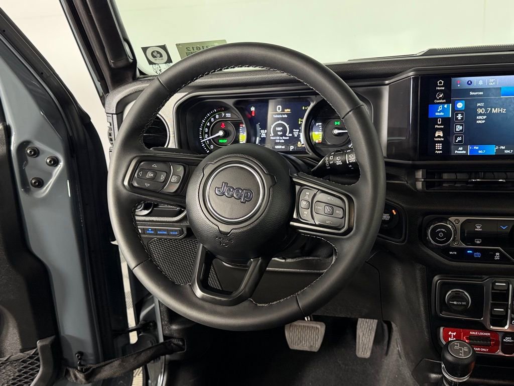 Used 2025 Jeep Wrangler Willys 4xe image 17