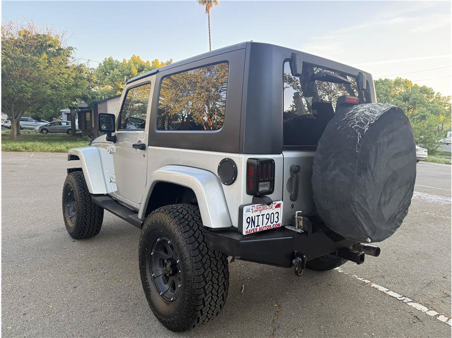 Used 2007 Jeep Wrangler Sahara w/ Dual Top Group AWD/4WD image 5