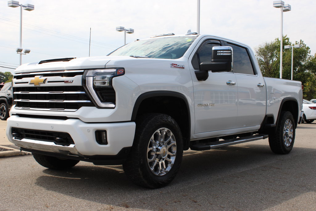 Certified 2024 Chevrolet Silverado 2500 LTZ w/ LTZ Plus Package AWD/4WD image 8