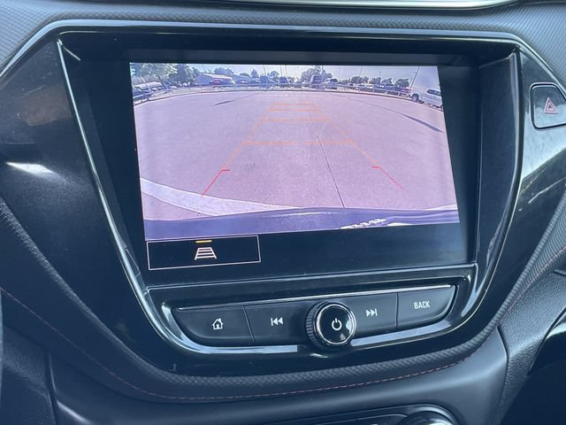 Used 2022 Chevrolet TrailBlazer RS w/ Sun and Liftgate Package FWD image 18