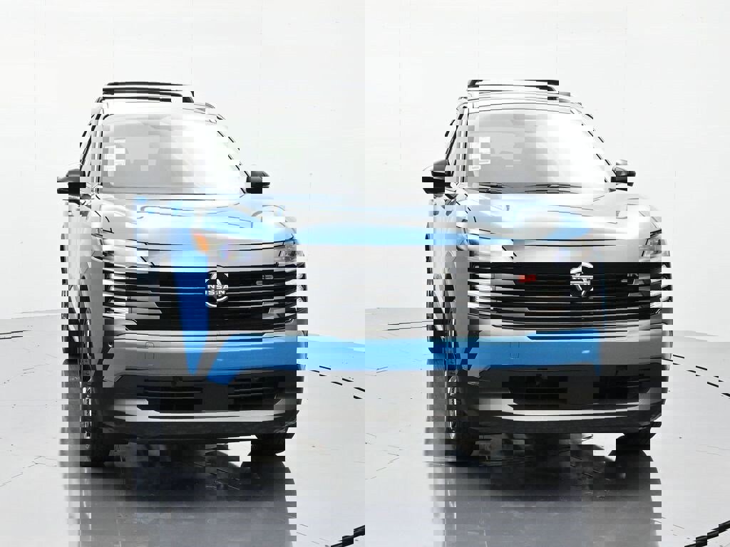 New 2026 Nissan Kicks SR image 2