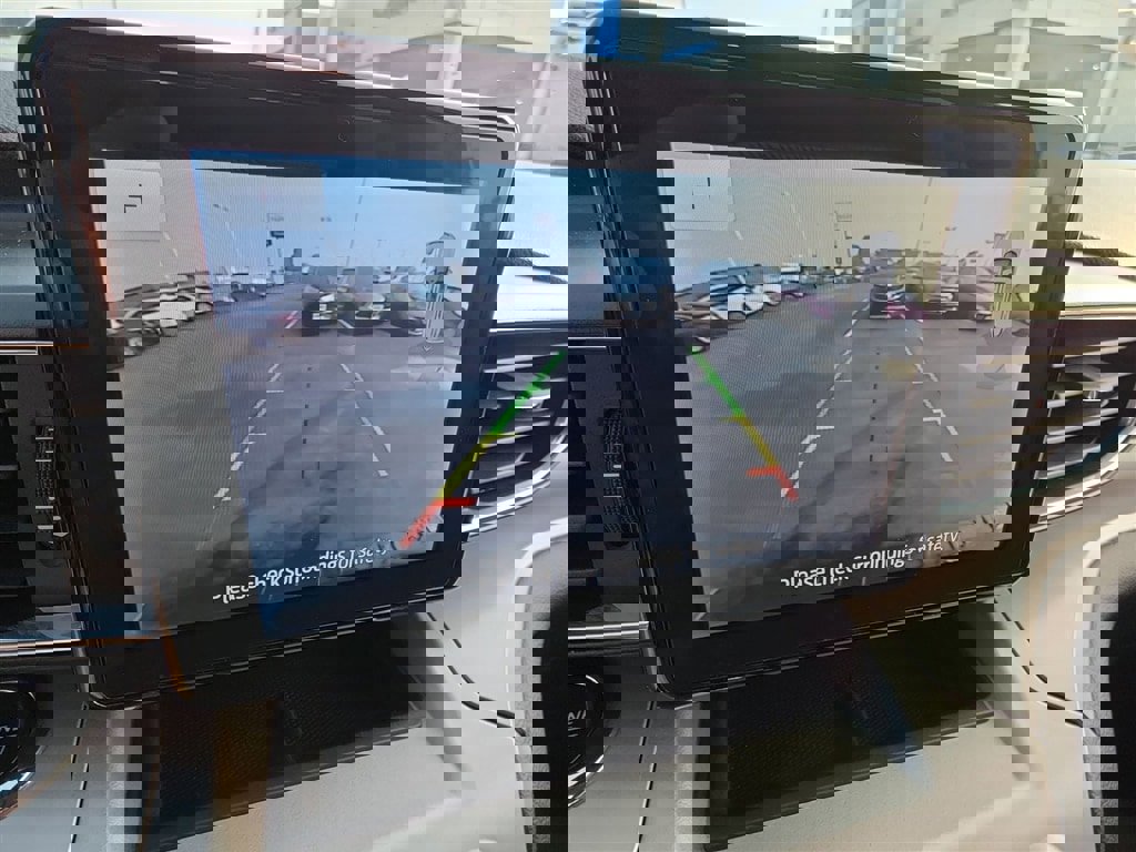 Used 2023 Ford Explorer XLT w/ Equipment Group 202A image 21