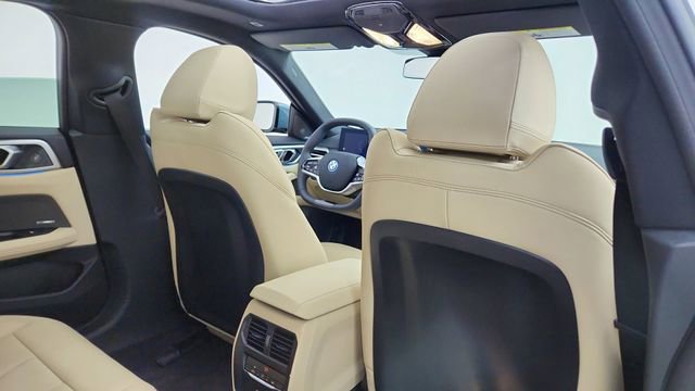 Used 2025 BMW i4 eDrive40 w/ Premium Package image 26