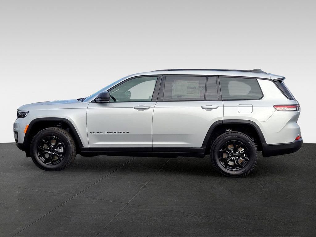 New 2025 Jeep Grand Cherokee L Altitude AWD/4WD image 7