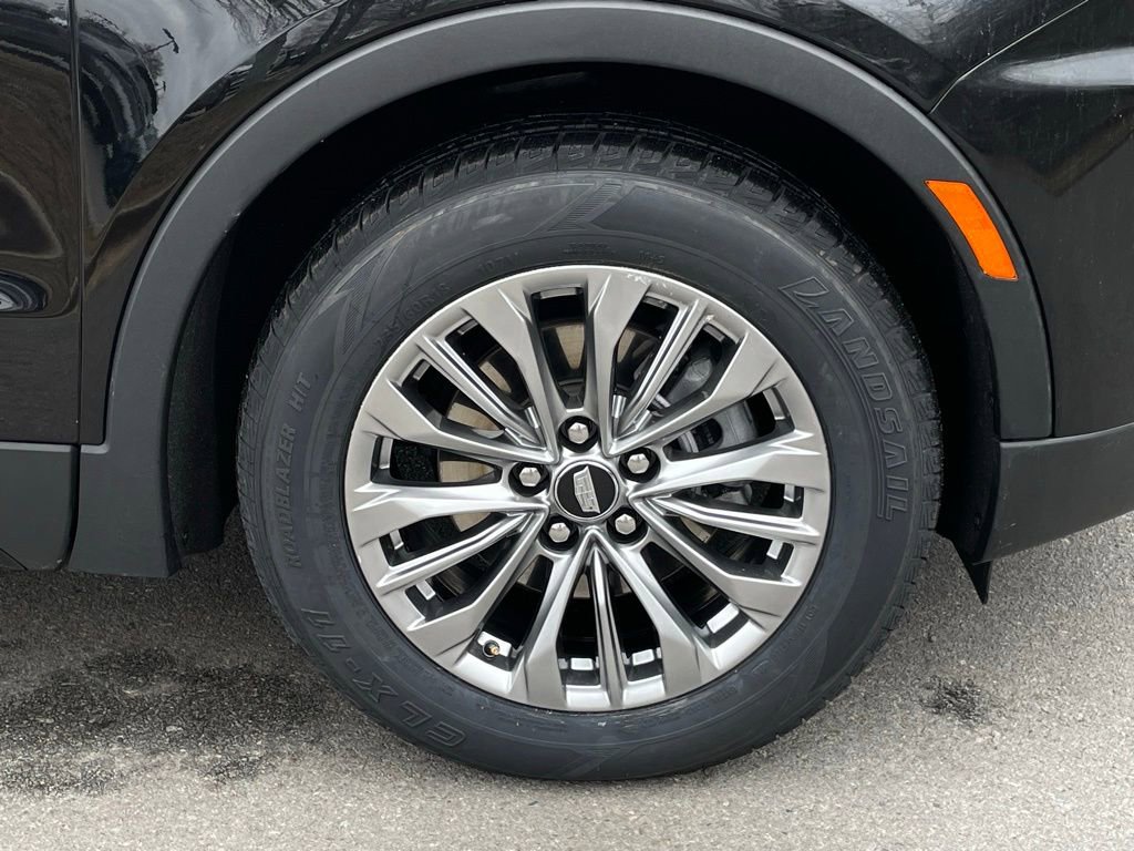 Used 2024 Cadillac XT4 Premium Luxury image 32