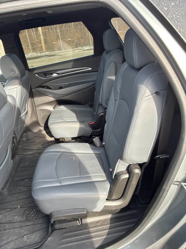 Used 2023 Buick Enclave Essence w/ Experience Buick Package image 4