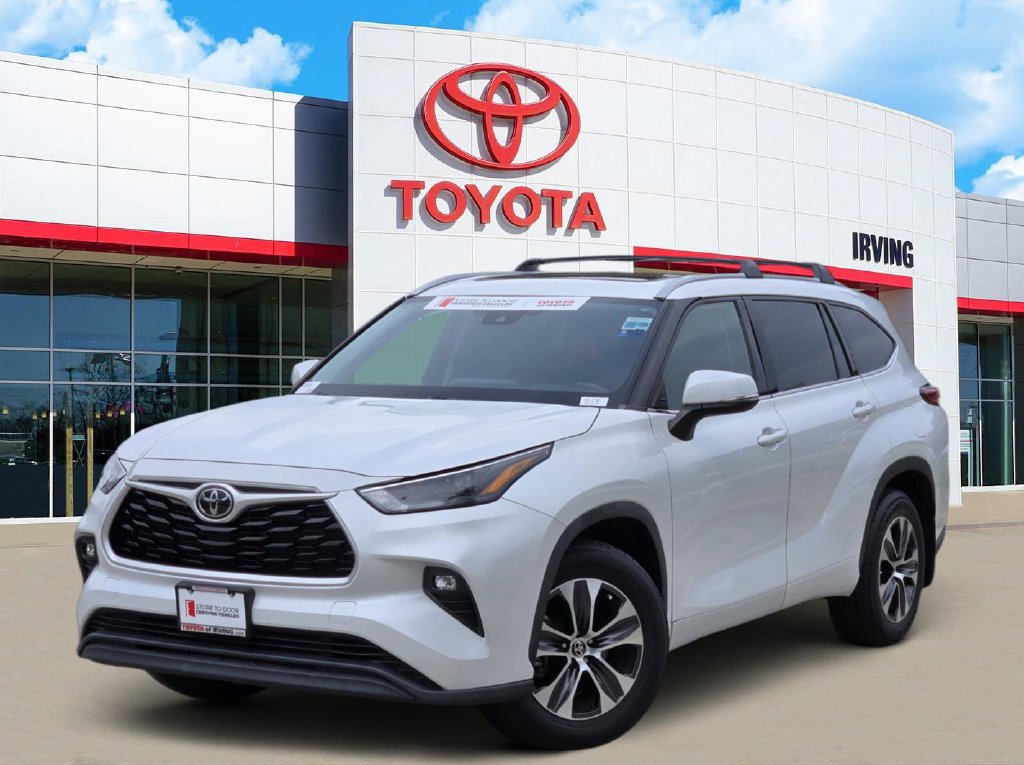 Used 2022 Toyota Highlander XLE