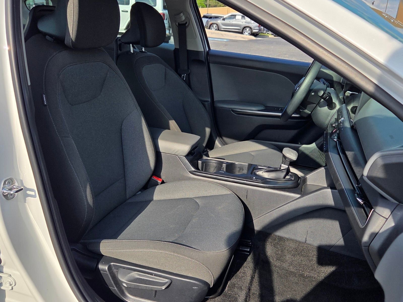 Used 2025 Kia K4 FWD image 16