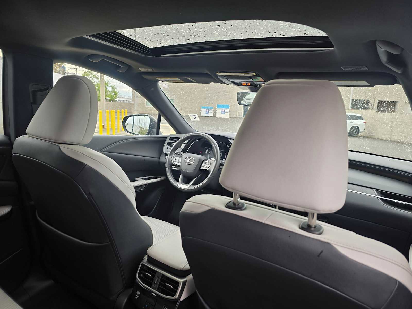 Used 2023 Lexus RX 350 Premium w/ Accessory Package image 15