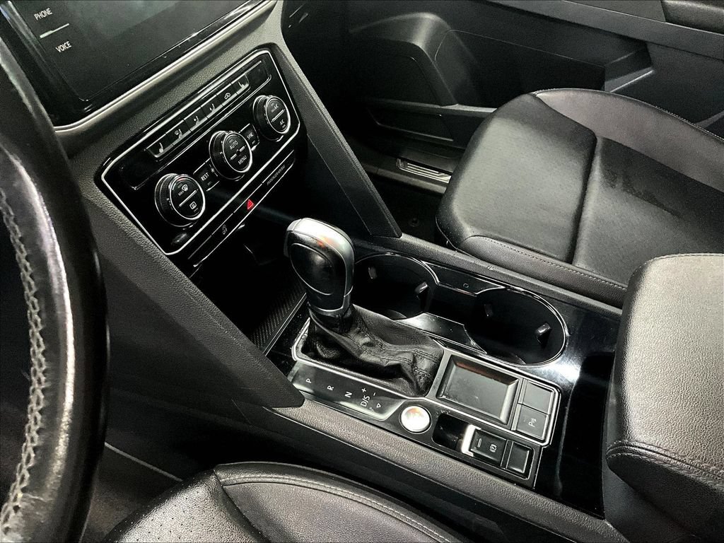 Used 2018 Volkswagen Atlas SEL FWD image 16