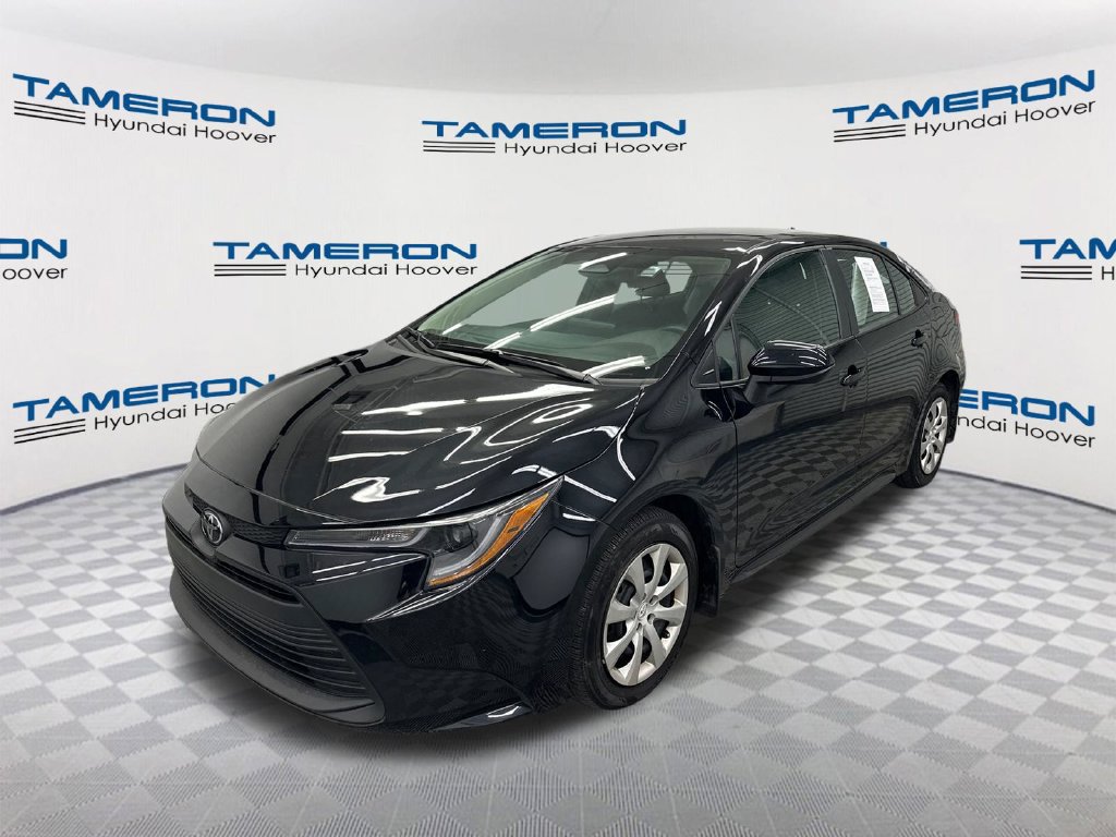 Used 2026 Toyota Corolla LE FWD image 1