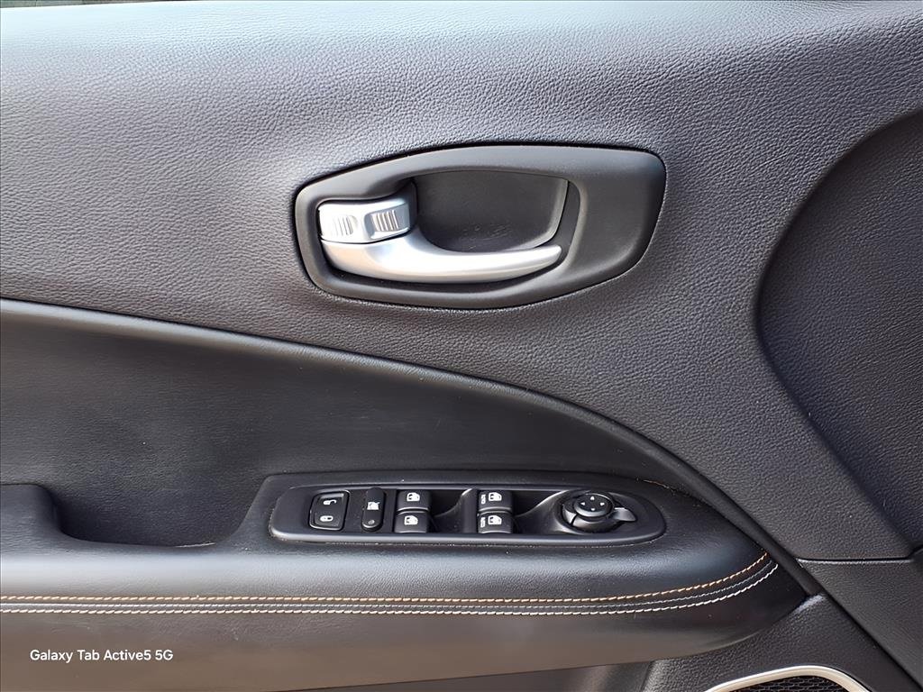 Used 2021 Jeep Compass Sport w/ Cold Weather Group image 18