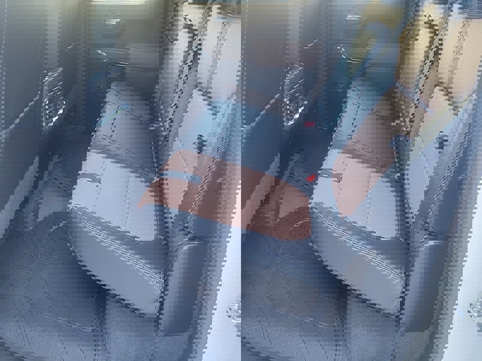 Used 2020 Chevrolet Silverado 1500 High Country w/ Technology Package image 16