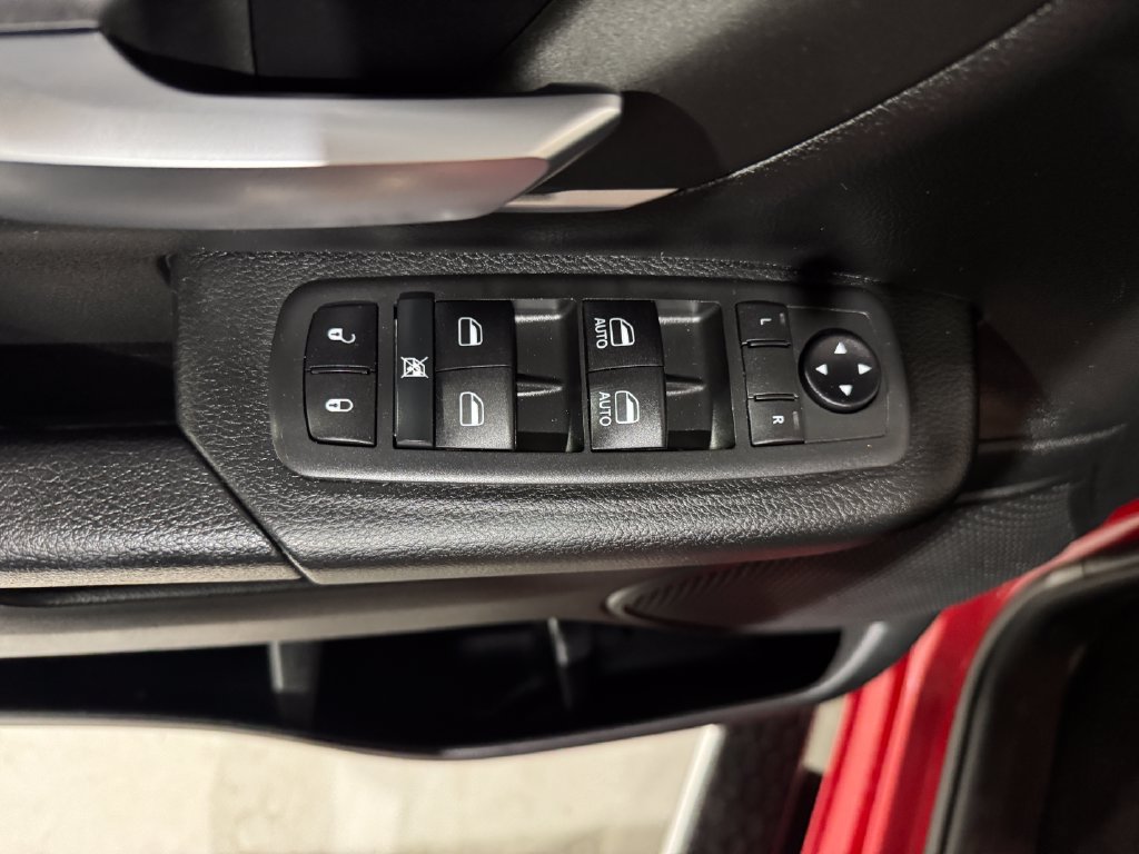Used 2020 RAM 1500 Big Horn AWD/4WD image 18