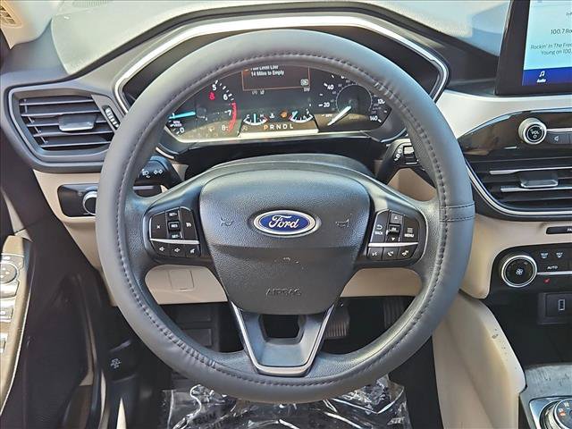 Used 2020 Ford Escape SE FWD image 14