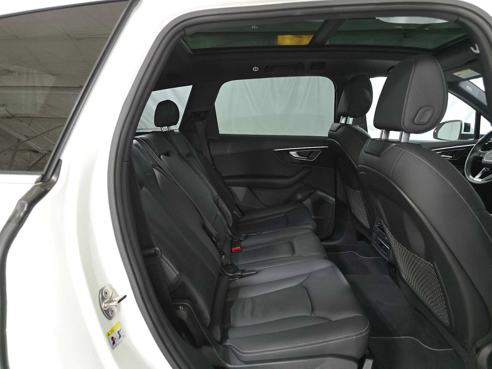 Used 2025 Audi Q7 3.0T Premium Plus AWD/4WD image 12
