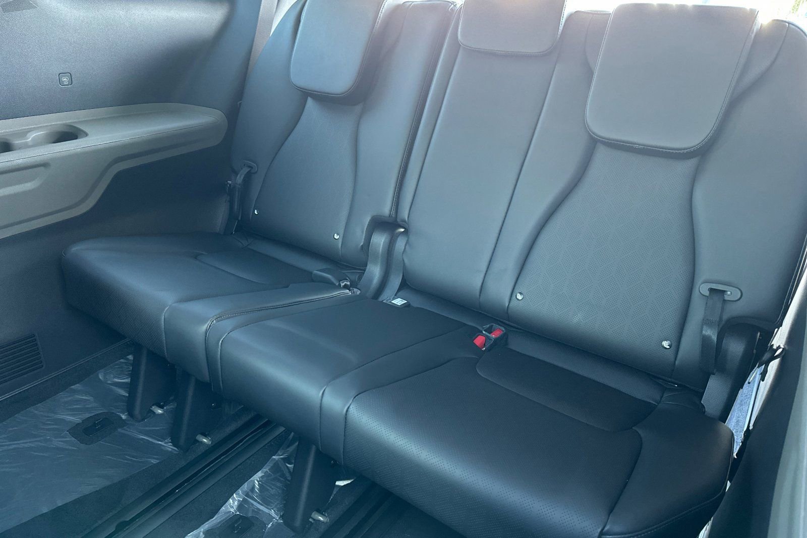 New 2026 Kia Carnival LXS image 15