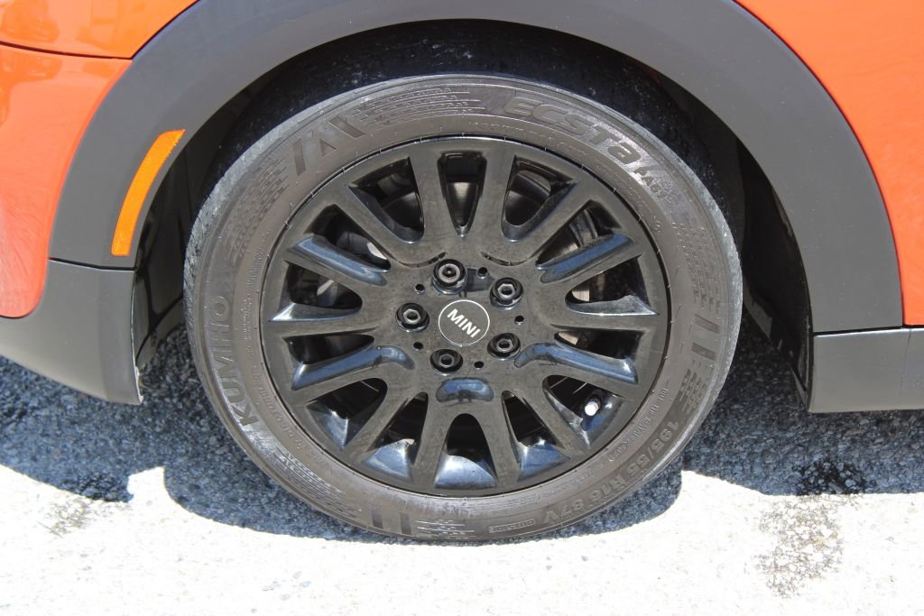 Used 2019 MINI Cooper Convertible w/ Signature Upholstery Package image 8