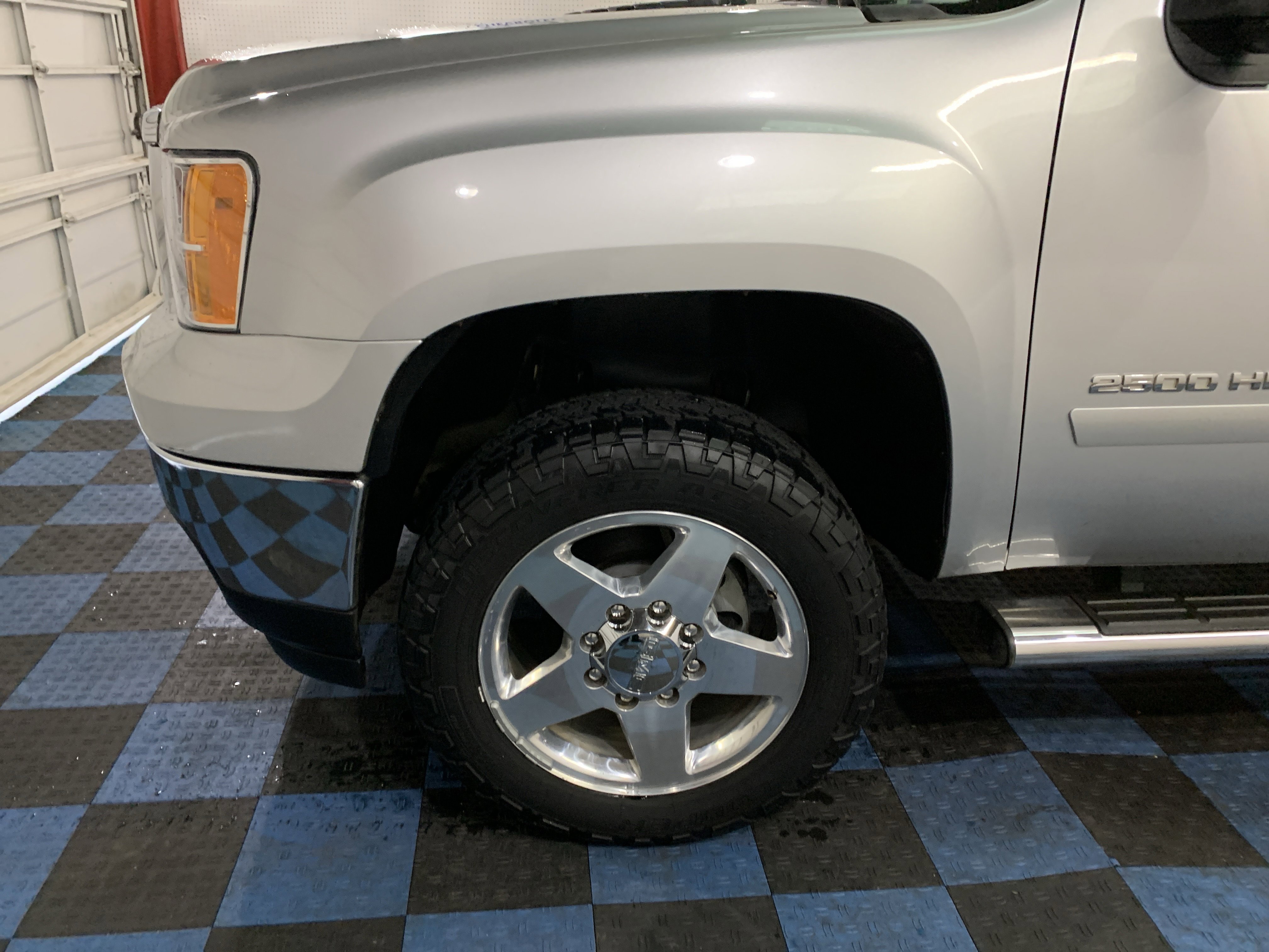 Used 2013 GMC Sierra 2500 SLT w/ SLT Convenience Package image 10